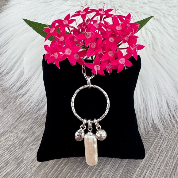 Brighton Jewelry - 🌺BRIGHTON Pebble Pearl Charm Ring Adjustable Necklace
